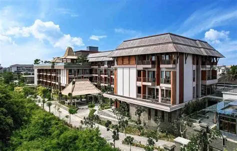 Luxury Hotel